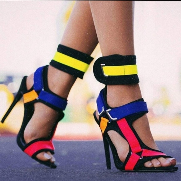9CLOCK Shoes - Last 5.5, Neon harness strap pointed Heels